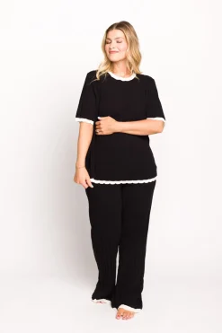 Best Worth Collective Adele Ribbed Knit Top and Pants Set in Black