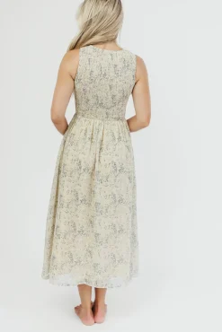 Best Worth Collective Alaina Floral Print Smocked Midi Dress in Blue Multi
