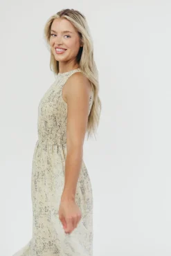 Best Worth Collective Alaina Floral Print Smocked Midi Dress in Blue Multi