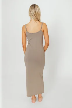 Discount Worth Collective Alexa Ribbed Maxi Dress in Burnt Taupe