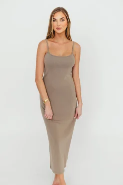 Discount Worth Collective Alexa Ribbed Maxi Dress in Burnt Taupe