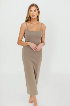 Discount Worth Collective Alexa Ribbed Maxi Dress in Burnt Taupe
