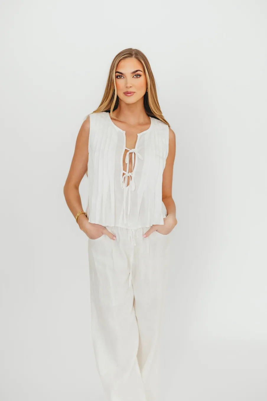 Fashion Worth Collective Allexia Bow Tie Tank Woven in Off-White
