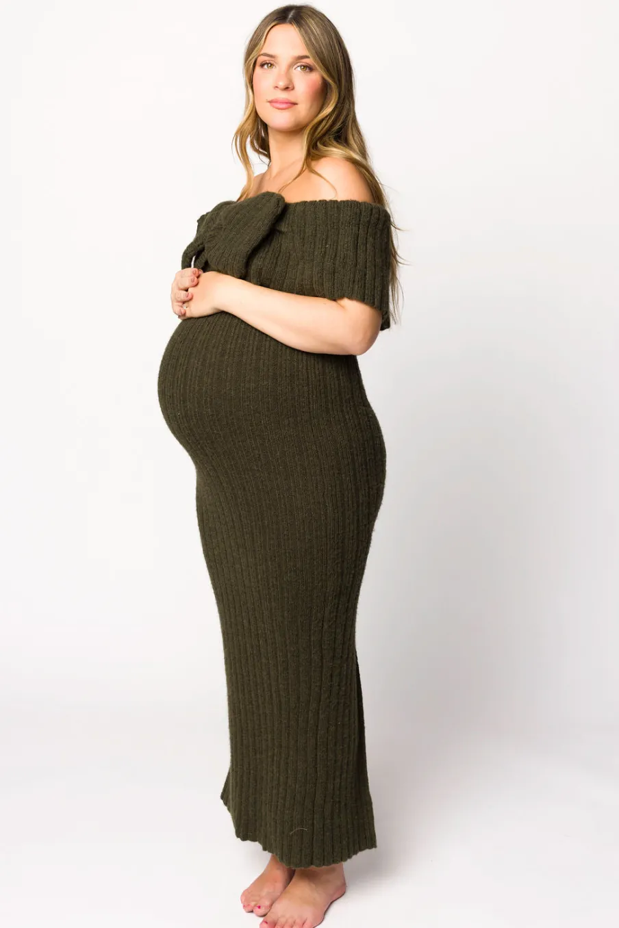 Outlet Worth Collective Aston Bow Front Maxi Sweater Dress in Dark Green - Bump Friendly