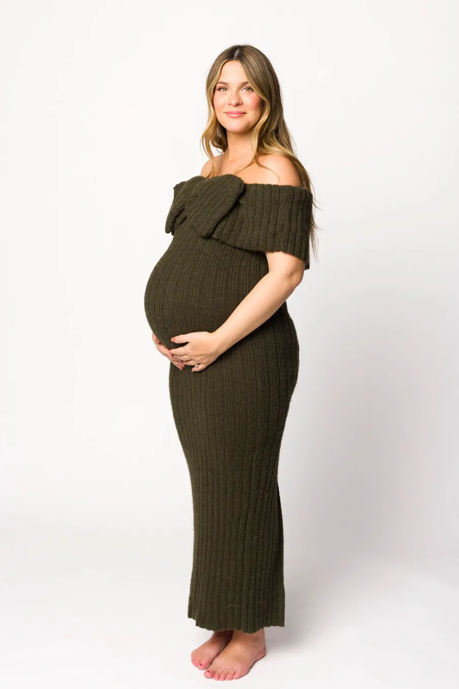 Outlet Worth Collective Aston Bow Front Maxi Sweater Dress in Dark Green - Bump Friendly