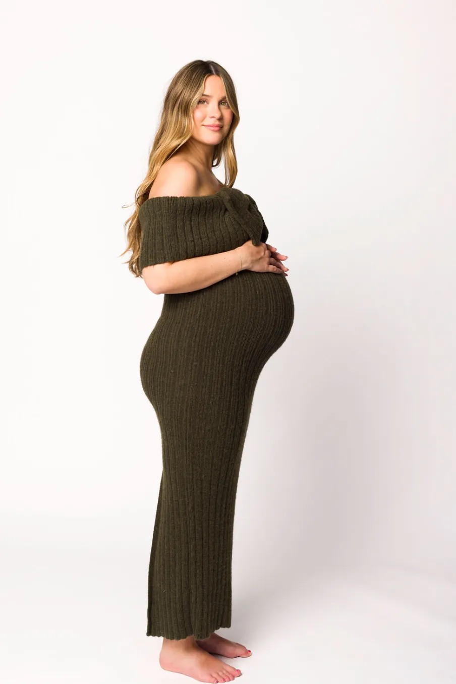 Outlet Worth Collective Aston Bow Front Maxi Sweater Dress in Dark Green - Bump Friendly