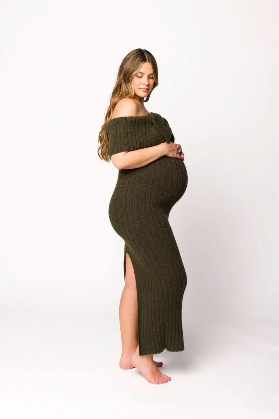 Outlet Worth Collective Aston Bow Front Maxi Sweater Dress in Dark Green - Bump Friendly