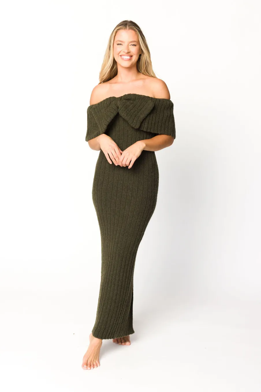 Outlet Worth Collective Aston Bow Front Maxi Sweater Dress in Dark Green - Bump Friendly