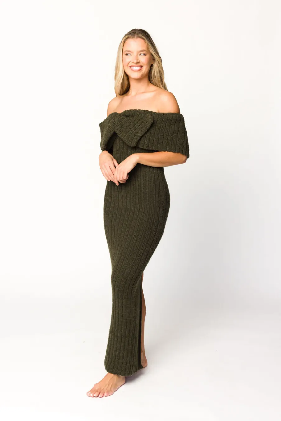 Outlet Worth Collective Aston Bow Front Maxi Sweater Dress in Dark Green - Bump Friendly