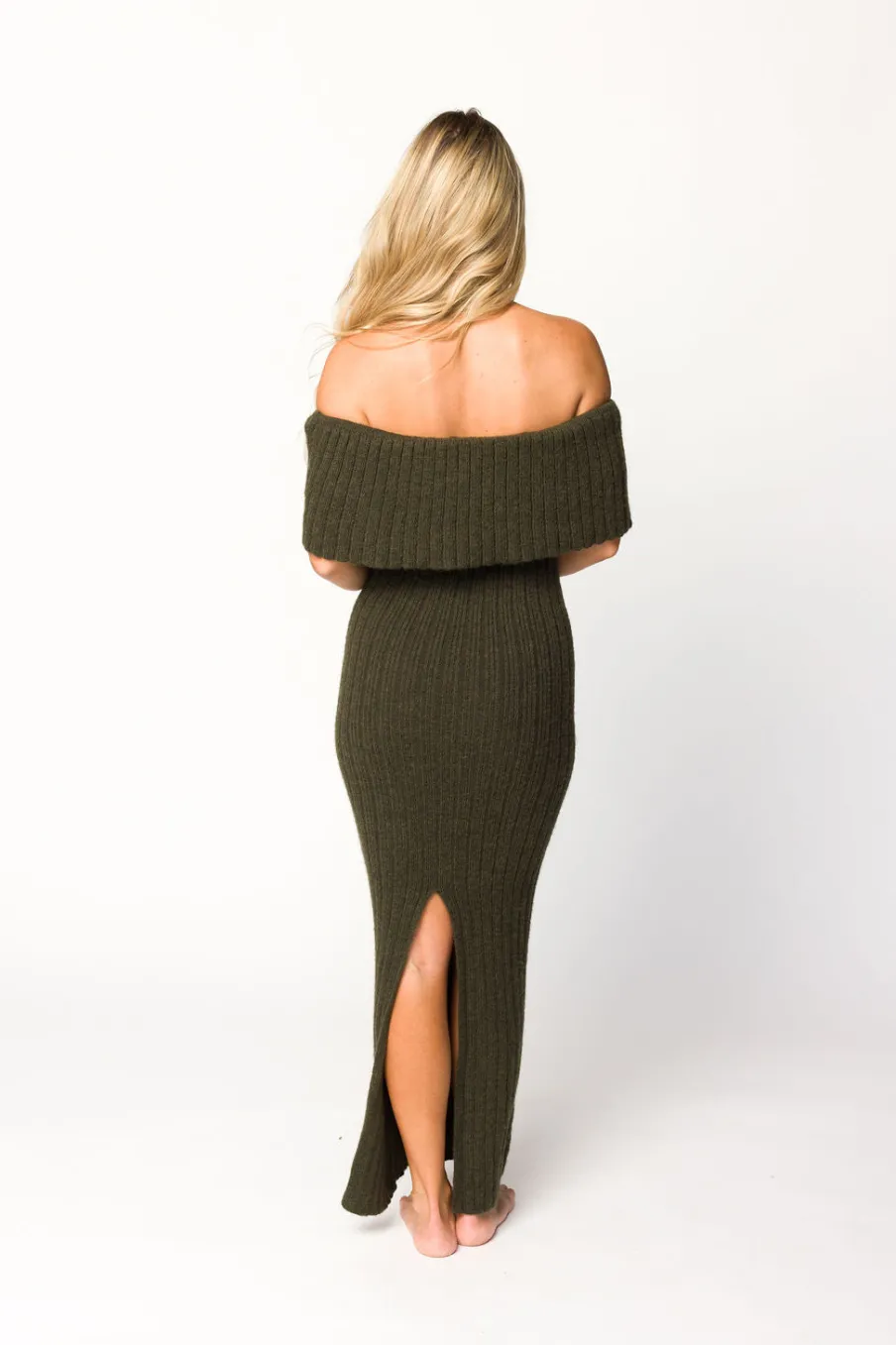 Outlet Worth Collective Aston Bow Front Maxi Sweater Dress in Dark Green - Bump Friendly