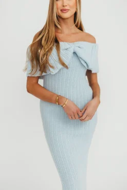 Discount Worth Collective Aston Bow Front Maxi Sweater Dress in Ice Metal – Bump Friendly & Incl