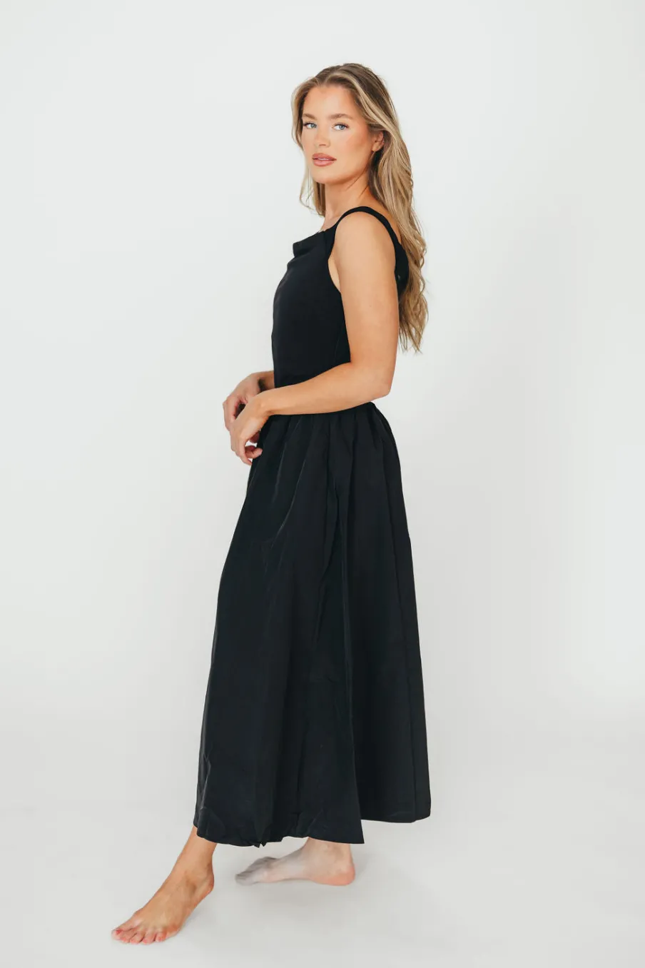 Sale Worth Collective Bethany Off-Shoulder Midi Dress in Black