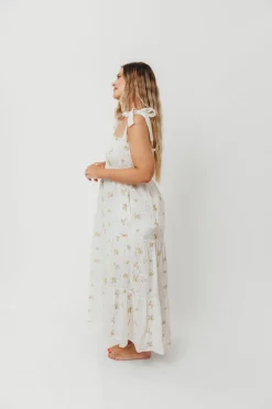 Discount Worth Collective Brinley Embroidered Dress in White Pink