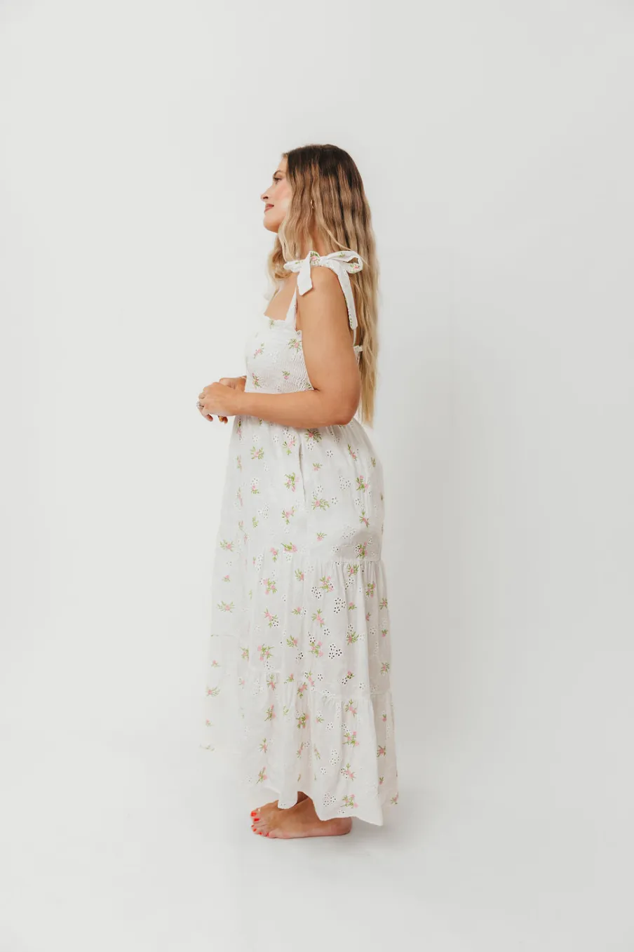 Discount Worth Collective Brinley Embroidered Dress in White Pink