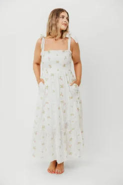 Discount Worth Collective Brinley Embroidered Dress in White Pink