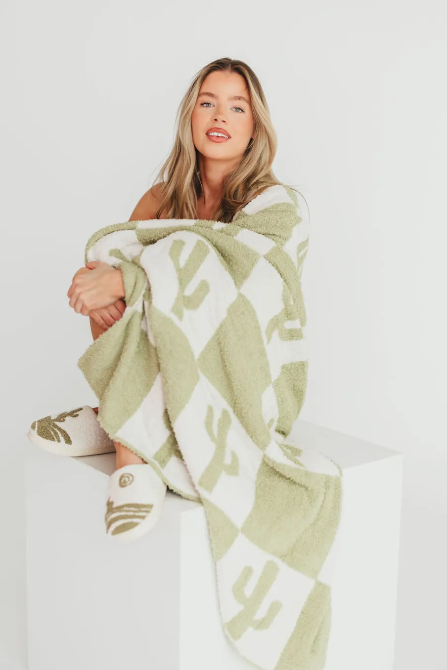 Clearance Worth Collective Cactus Slippers