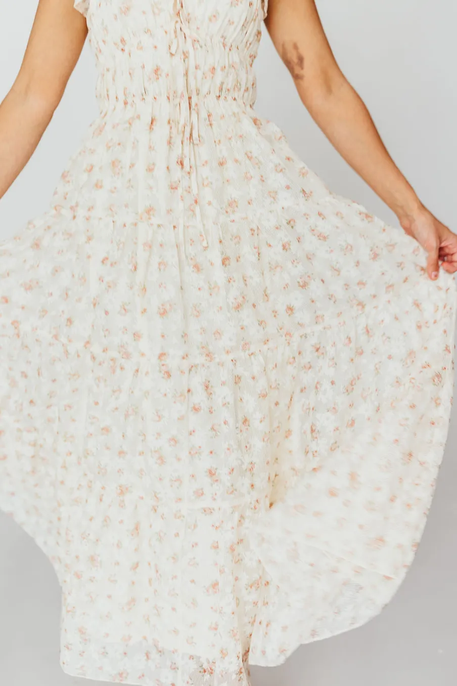 Online Worth Collective Charming Floral & Gingham Ruffled Maxi Dress in Cream/Peach Floral