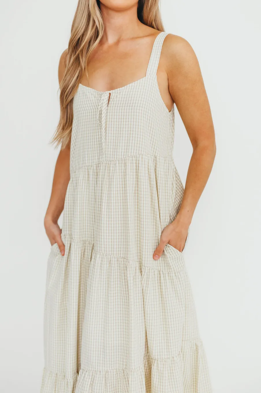 Discount Worth Collective Chesney Midi Dress in Taupe/Cream