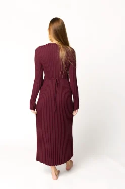 Outlet Worth Collective Colette Premium Long Sleeved Ribbed Knit Maxi Dress in Burgundy - Bump