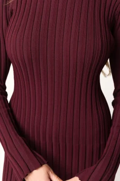 Outlet Worth Collective Colette Premium Long Sleeved Ribbed Knit Maxi Dress in Burgundy - Bump
