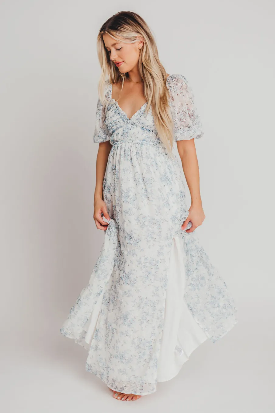 New Worth Collective Daphne High Slit Eyelet Detail Maxi Dress in Blue and White Floral - I