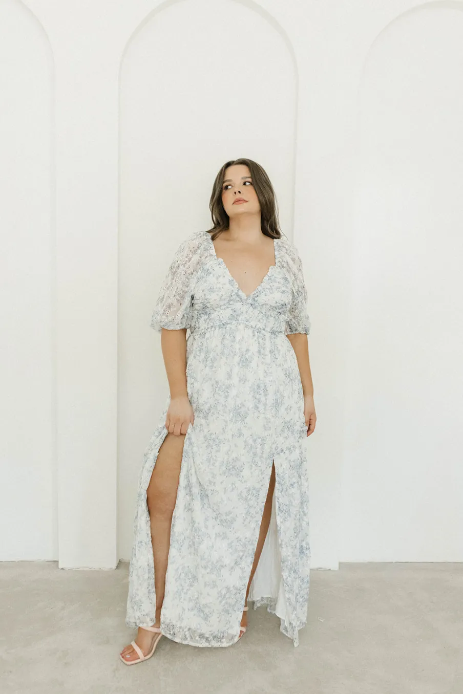 New Worth Collective Daphne High Slit Eyelet Detail Maxi Dress in Blue and White Floral - I