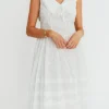 Discount Worth Collective Elaine 100% Cotton Embroidered Midi Dress in White Floral