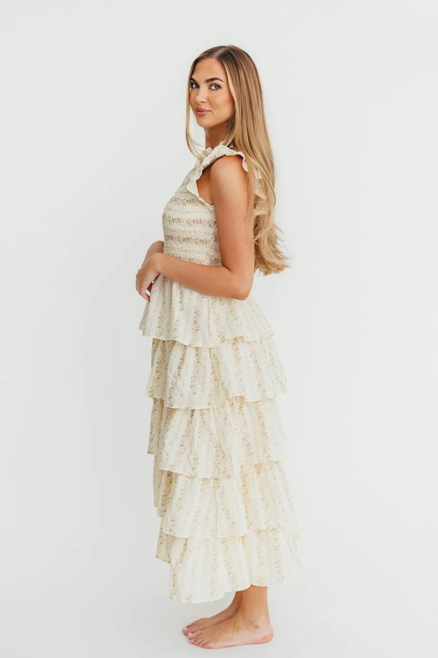 Outlet Worth Collective Emery Ruffled Midi Dress in Pink Floral