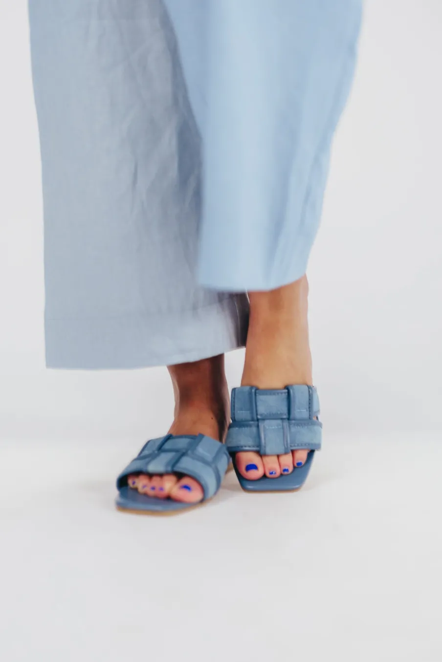 Clearance Worth Collective Essie Woven Canvas Slides in Denim