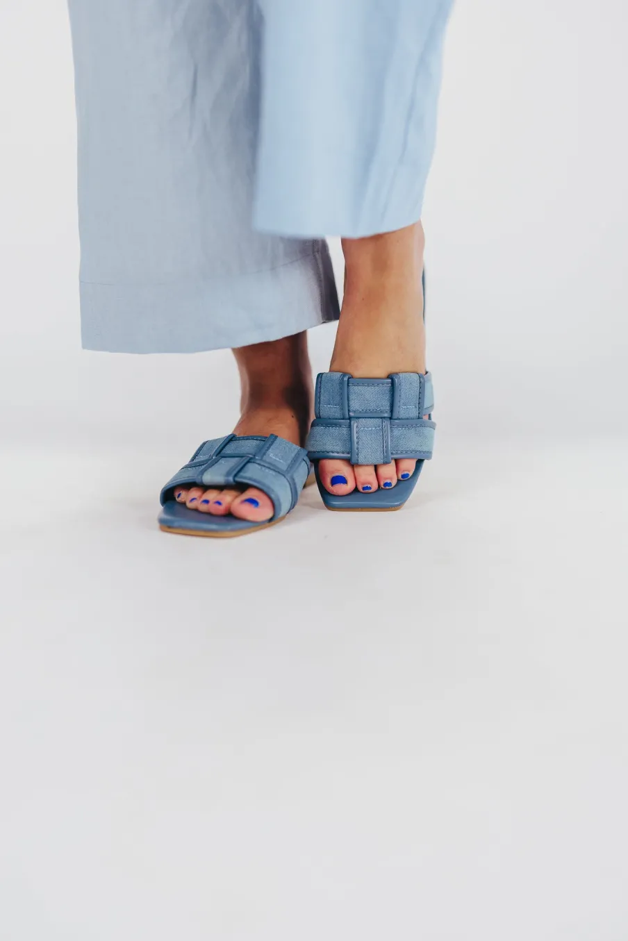 Clearance Worth Collective Essie Woven Canvas Slides in Denim