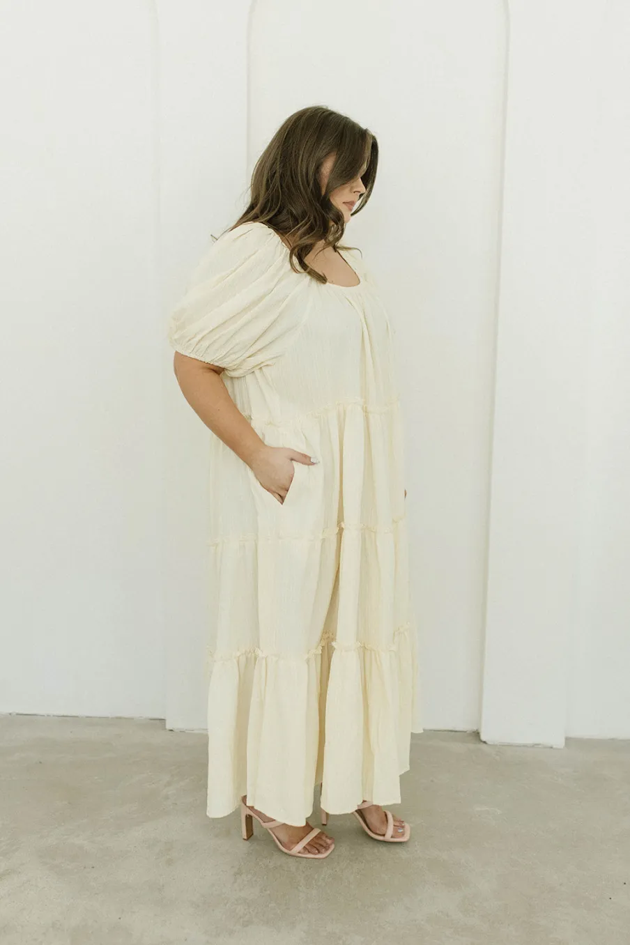 Discount Worth Collective Eva Puffed Sleeve Maxi Dress in Cream - Bump Friendly & Inclusive Sizi