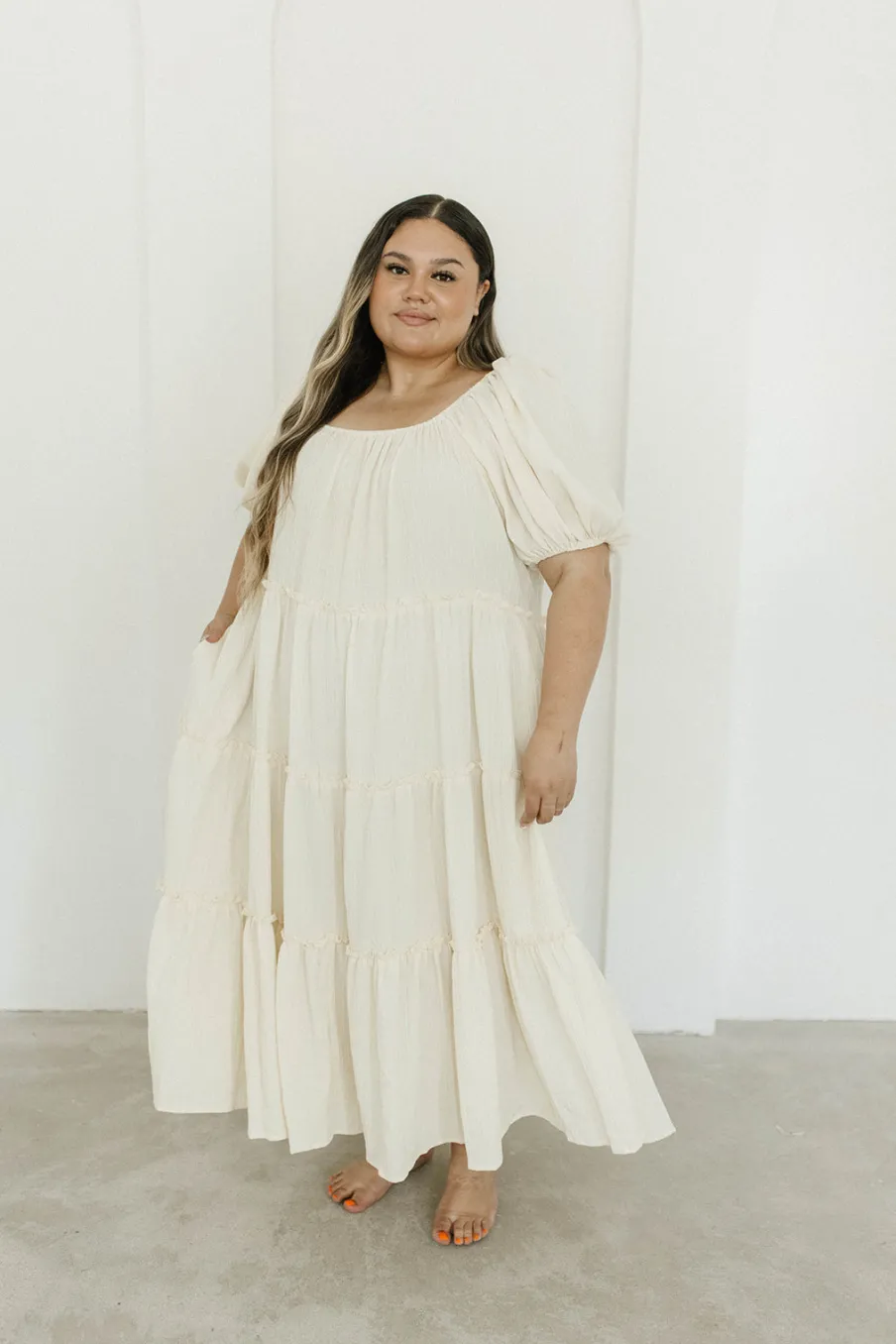 Discount Worth Collective Eva Puffed Sleeve Maxi Dress in Cream - Bump Friendly & Inclusive Sizi