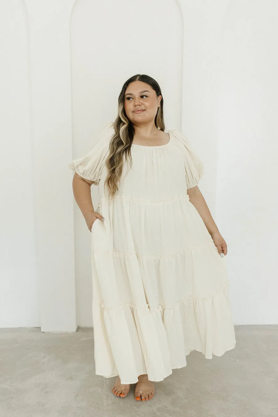 Discount Worth Collective Eva Puffed Sleeve Maxi Dress in Cream - Bump Friendly & Inclusive Sizi