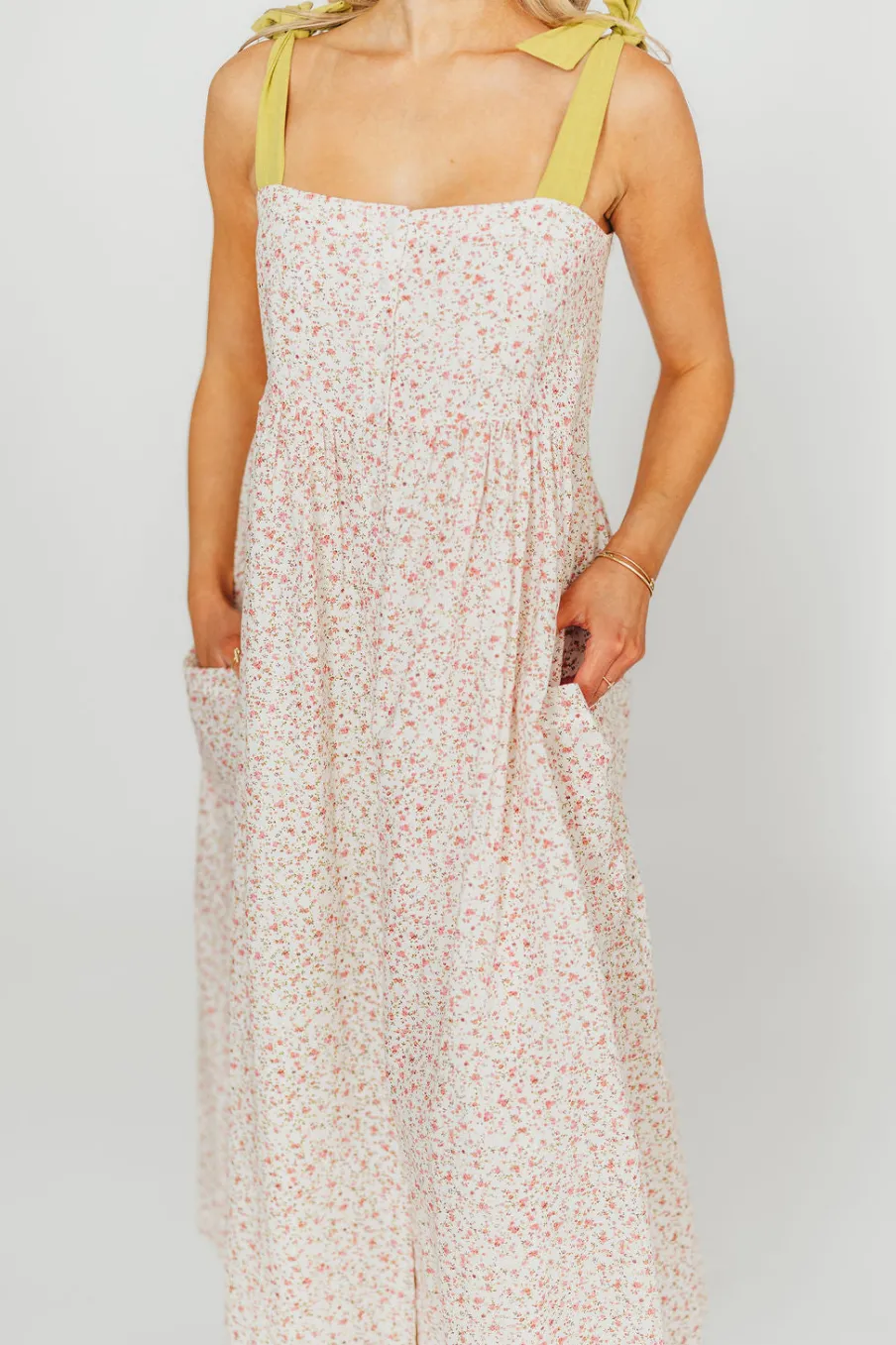 Outlet Worth Collective Everest Bow Tie Strap Button Down Midi Dress in Floral Multi