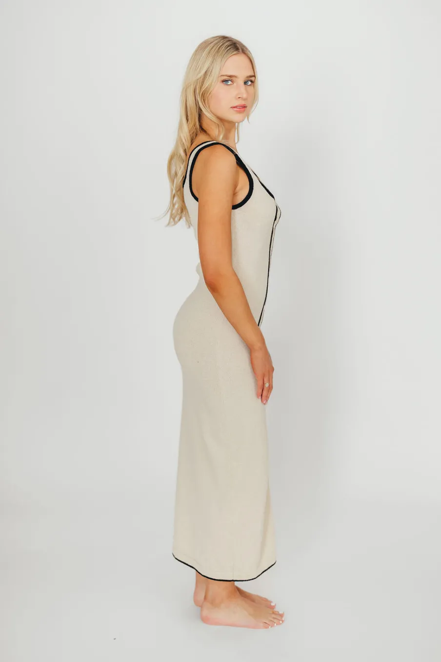 Outlet Worth Collective Gigi Sleeveless Midi Sweater Dress in Cream