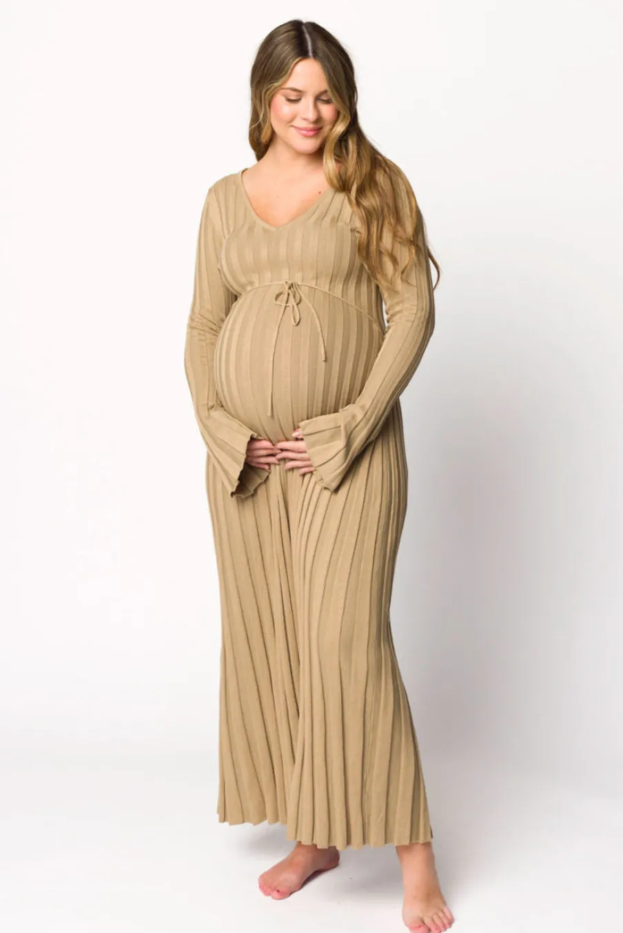 Best Worth Collective Hadley Long Sleeve V-Neck Knit Maxi Dress in Dune
