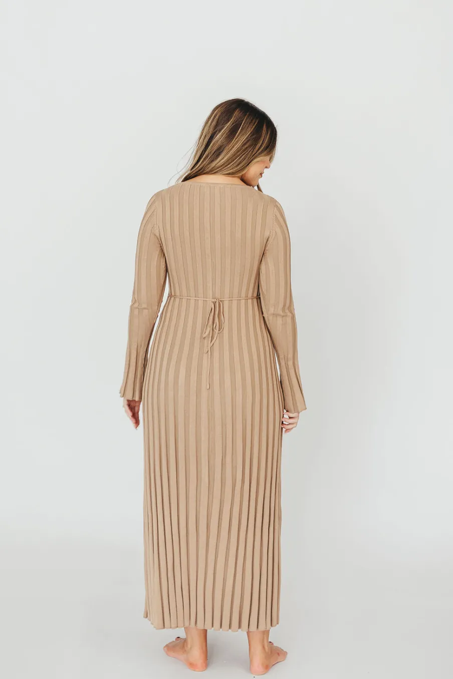 Fashion Worth Collective Hadley Long Sleeve V-Neck Knit Maxi Dress in Espresso