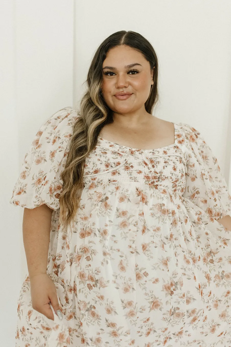 Sale Worth Collective Harlow Maxi Dress in Ivory Floral - Bump Friendly & Inclusive Sizing (