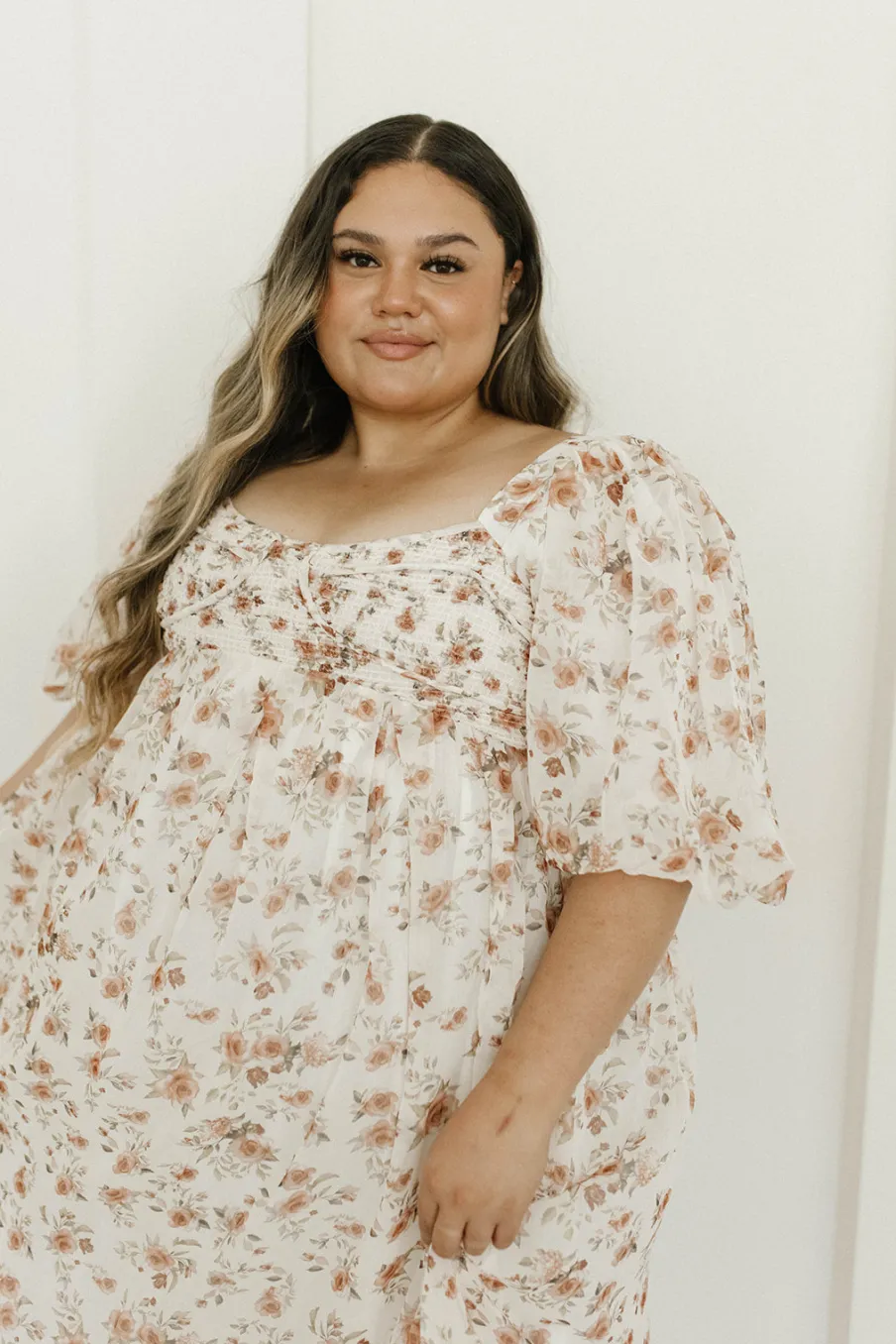 Sale Worth Collective Harlow Maxi Dress in Ivory Floral - Bump Friendly & Inclusive Sizing (