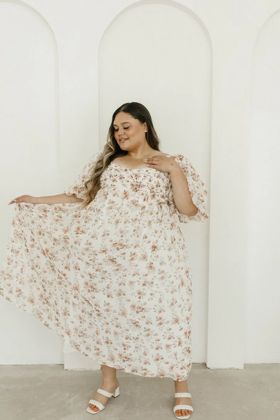 Sale Worth Collective Harlow Maxi Dress in Ivory Floral - Bump Friendly & Inclusive Sizing (