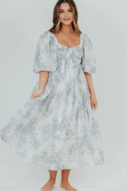 Discount Worth Collective Harlow Maxi Dress in Light Blue Floral - Bump Friendly and Size Inclus
