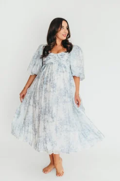 Discount Worth Collective Harlow Maxi Dress in Light Blue Floral - Bump Friendly and Size Inclus