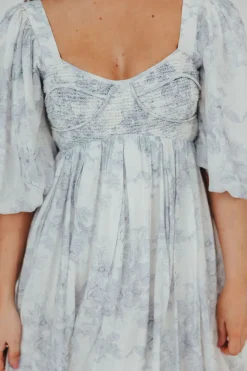 Discount Worth Collective Harlow Maxi Dress in Light Blue Floral - Bump Friendly and Size Inclus