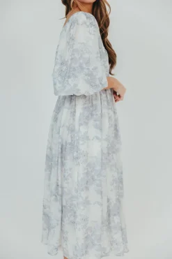 Discount Worth Collective Harlow Maxi Dress in Light Blue Floral - Bump Friendly and Size Inclus