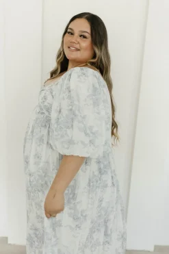 Discount Worth Collective Harlow Maxi Dress in Light Blue Floral - Bump Friendly and Size Inclus