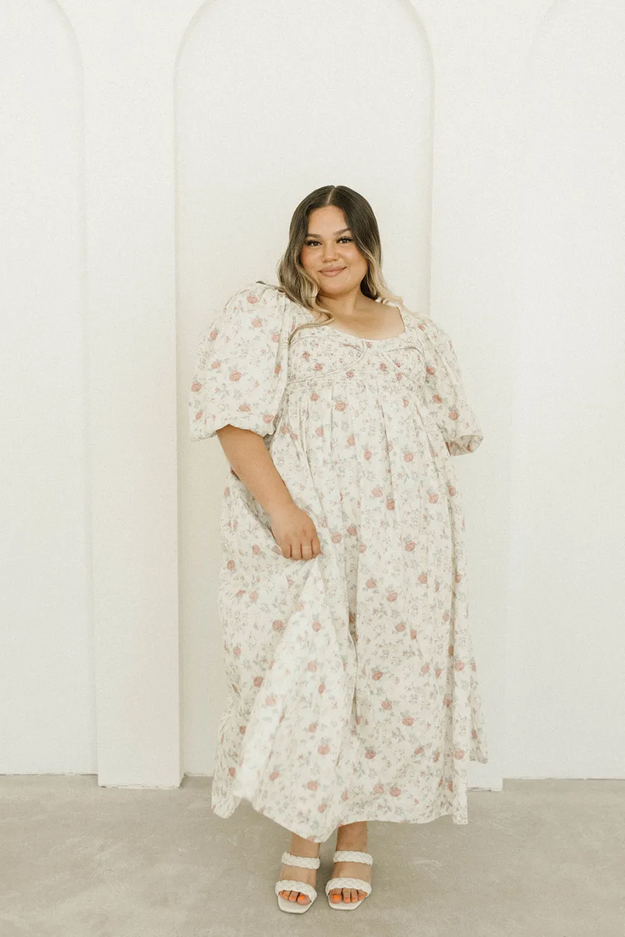 Online Worth Collective Harlow Maxi Dress in Off-White Floral - Bump Friendly & Inclusive Sizi
