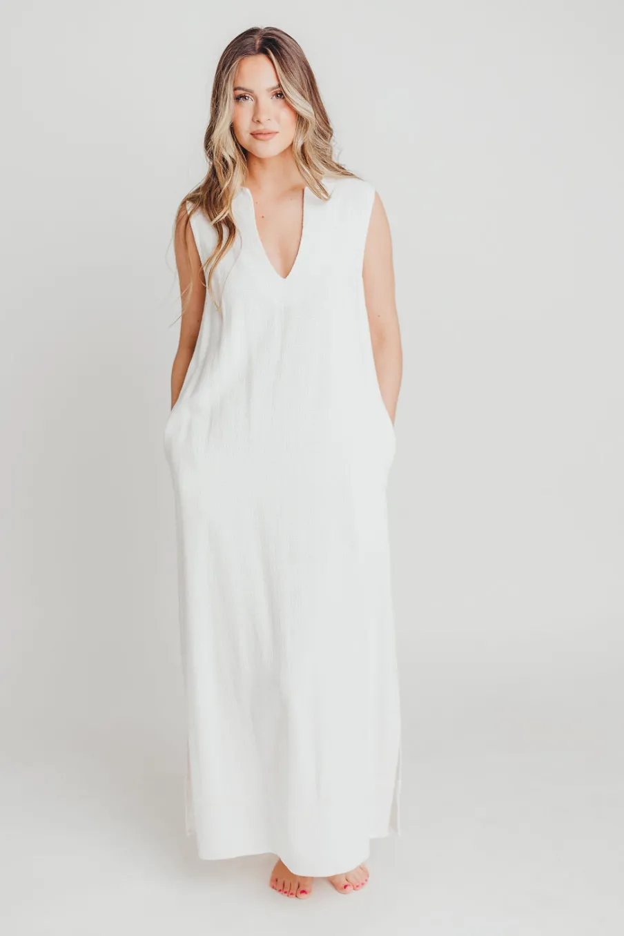 Fashion Worth Collective How Sweet It Is Sleeveless Linen-Blend Maxi in Ivory - Bump Friendly