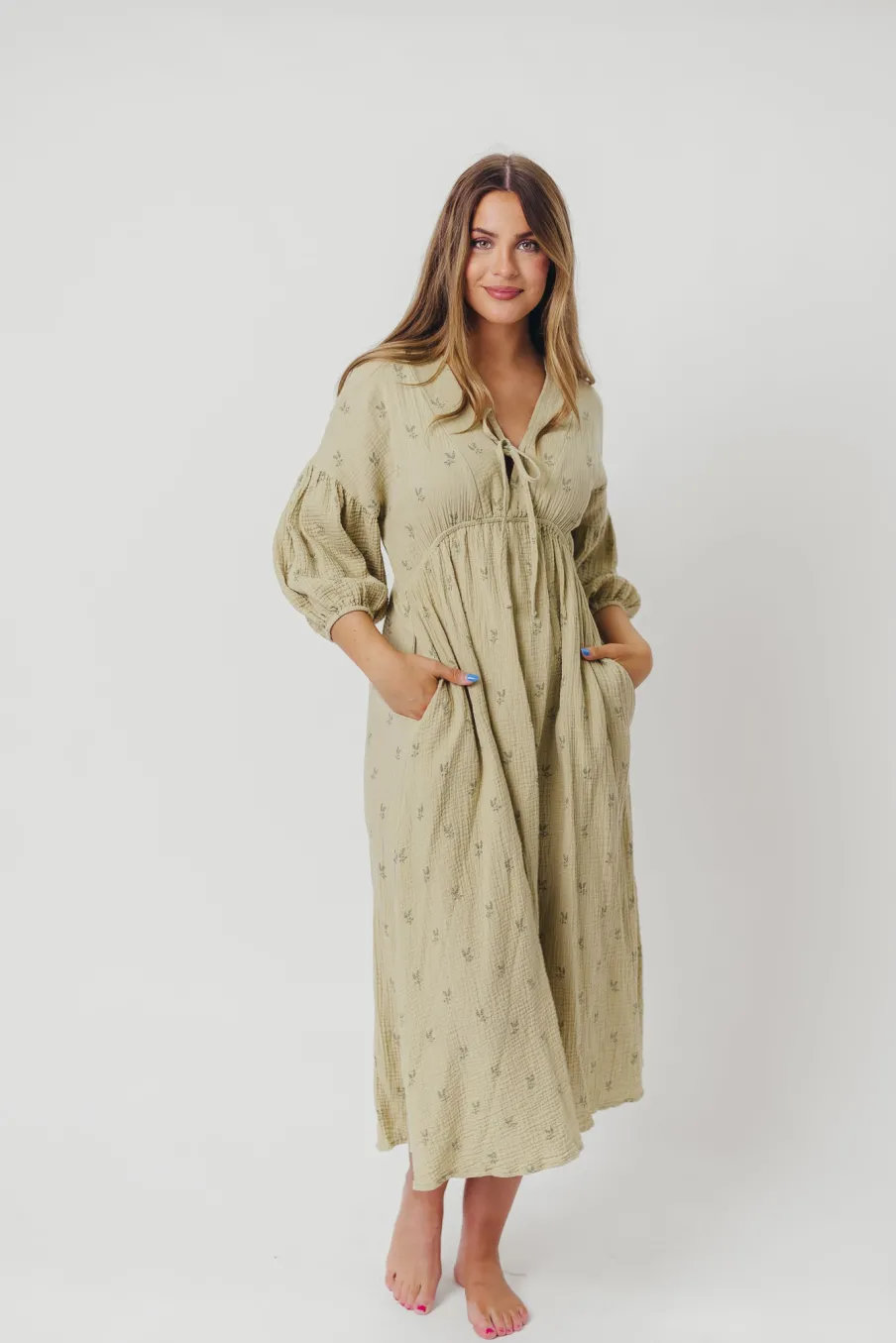 Fashion Worth Collective Hunter 100% Cotton Gauze Midi Dress in Thyme/Sage Foliage - Bump Frien