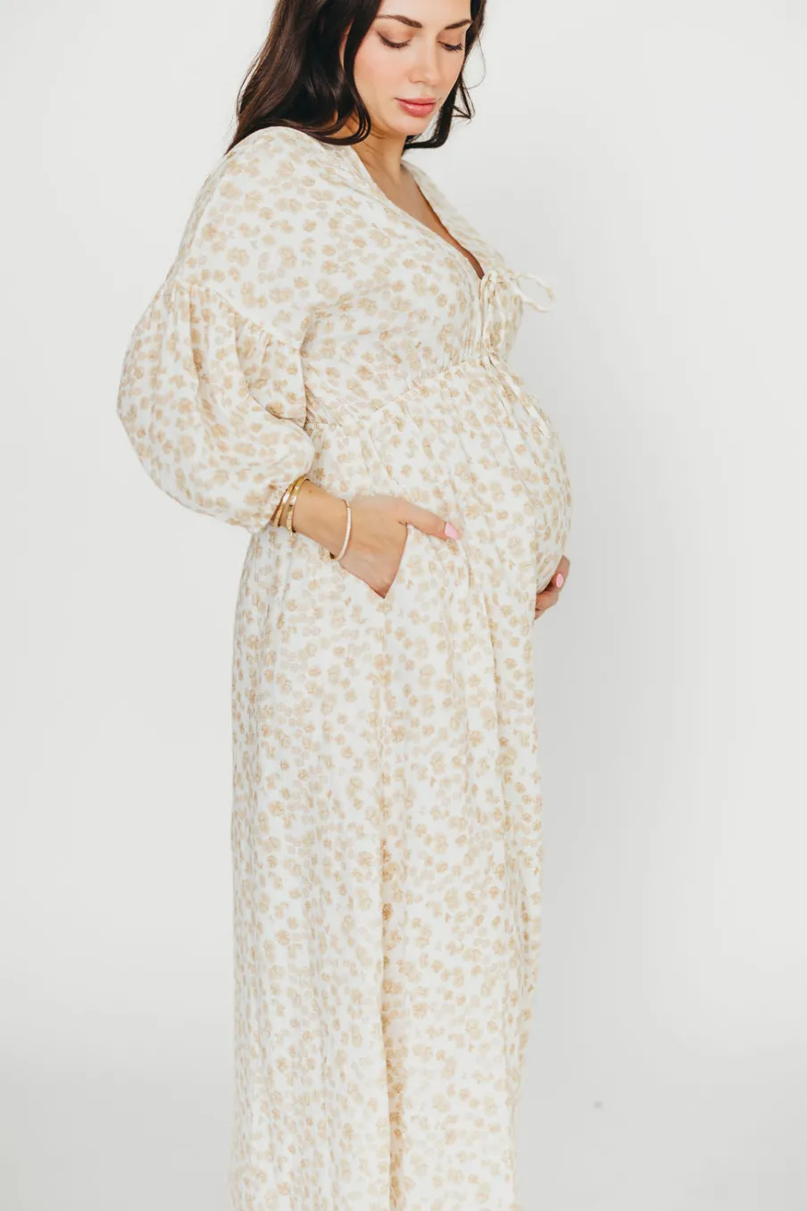Sale Worth Collective Hunter 100% Cotton Gauze Midi Dress in Natural/Fawn Floral - Bump Frie