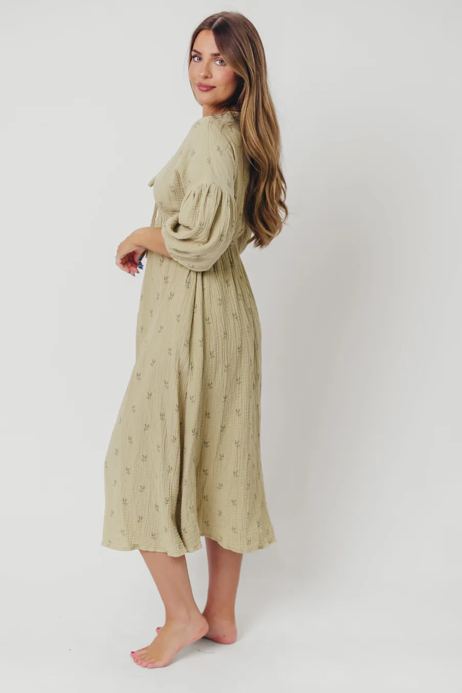 Fashion Worth Collective Hunter 100% Cotton Gauze Midi Dress in Thyme/Sage Foliage - Bump Frien